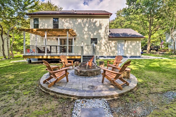 Pocono Summit Vacation Rental | 3BR | 2.5BA | Stairs Required | 2,000 Sq Ft