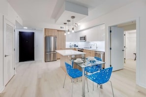 Noma Washington 2 Bedroom Dining Room