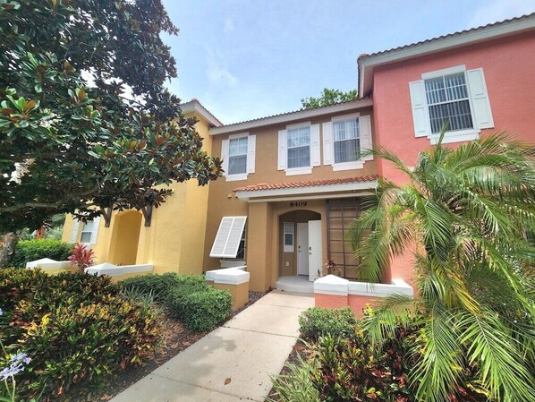 Emerald Island 3BR 25BA Townhome