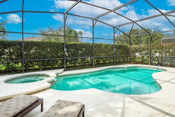 Private Pool & Spa