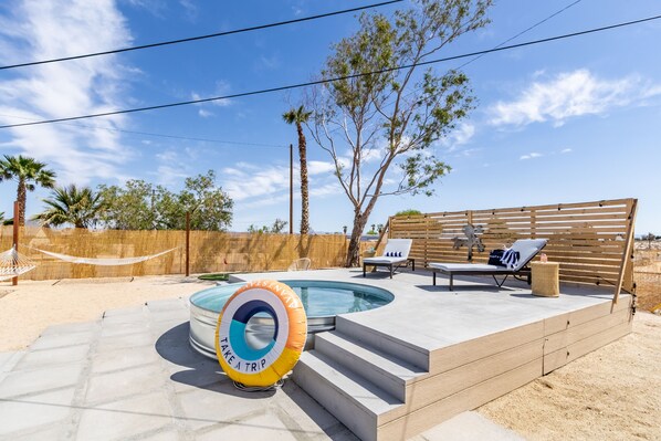 Pool.