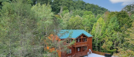 Welcome to the two home buyout in Smoky Mountains.