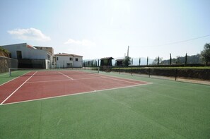 Tennis court