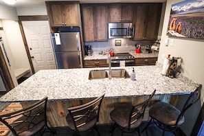 Kitchen and Countertop Dining