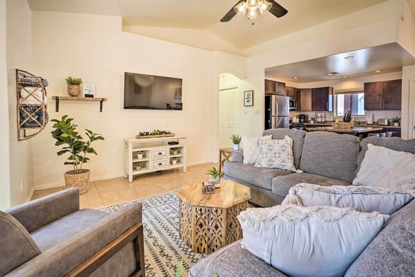 Yuma Vacation Rental | 3BR | 2BA | 1,483 Sq Ft | Step-Free Access