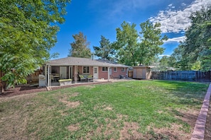 Fenced Backyard | Pet Friendly w/ Fee