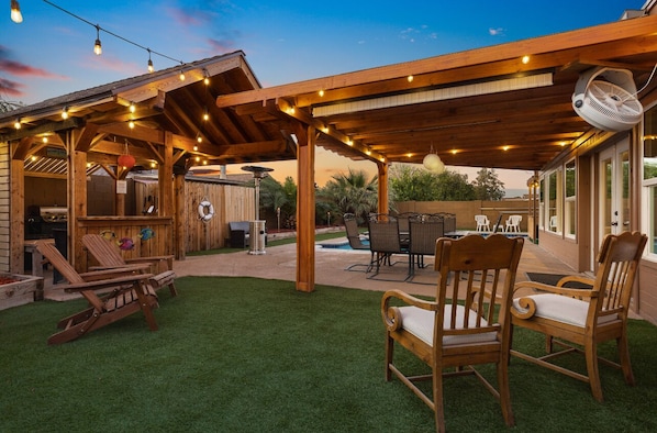 Outdoor dining
