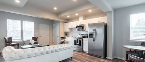 Open / entertainment style layout
