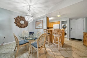 Seating for Four at Dining Room Table and Two At The Bar