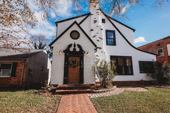 Step into timeless elegance at The Marshall House, a 1920's Tudor nestled in the heart of Danville. This beautifully restored gem combines historic charm with modern comforts making it the perfect retreat for families, couples, or groups exploring the area