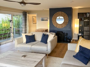 Living room | Tides Reach, Lamlash