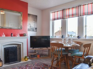 Living room/dining room | Holme Valley Cottage, Holmfirth