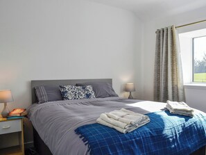 Double bedroom | Church Cottage, Kettins