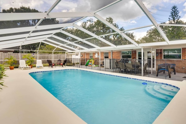 Lakeland Vacation Rental | 3BR | 2BA | 2 Entry Steps | 1,604 Sq Ft