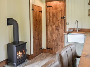 Interior | Mayflower - Martindale Shepherds Huts, Pocklington
