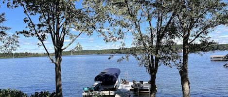 Large dock & backyard w/hammock