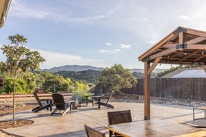 Picturesque Rosemary Retreat (583)
