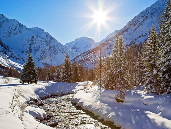 Snow and ski sports