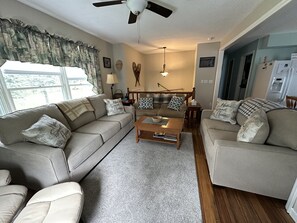 Upstairs living room 