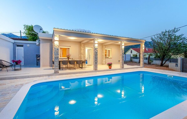 pool