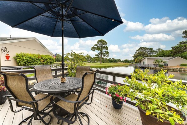 Outdoor Table/Chairs For Outdoor Dining