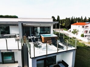 Penthouse Dachterrasse mit Jacuzzi