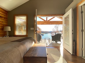 King bedroom deck with amazing lake view!