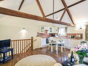Open plan living space | The Corn House - Hanley Farm, Hook-a-Gate, near Shrewsbury