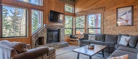 Living Room, Flatscreen TV, Wood-Burning Fireplace