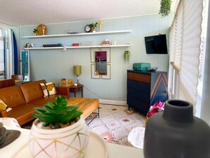 Mid Century themed cottage near Lake Erie