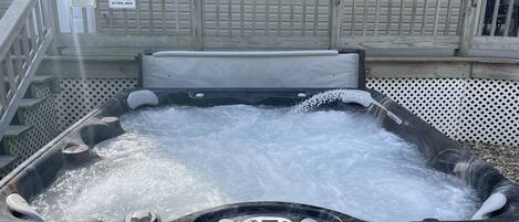 Hot Tub - Open Year Round!