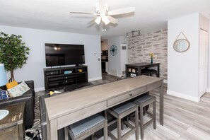 346Main0425_0017