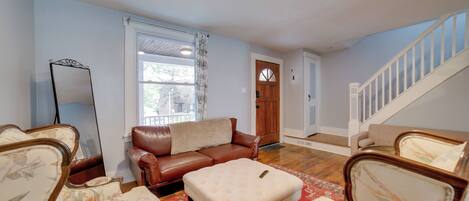 Pittsburgh Vacation Rental | 3BR | 1.5BA | Stairs Required | 1,550 Sq Ft