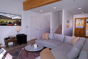 Living room, smart TV
