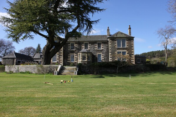 Lochieheads House 