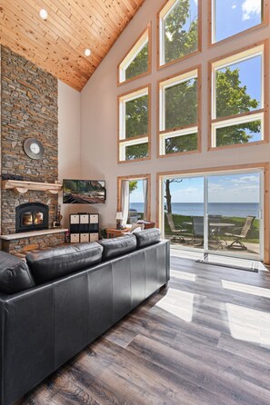Wall of Windows