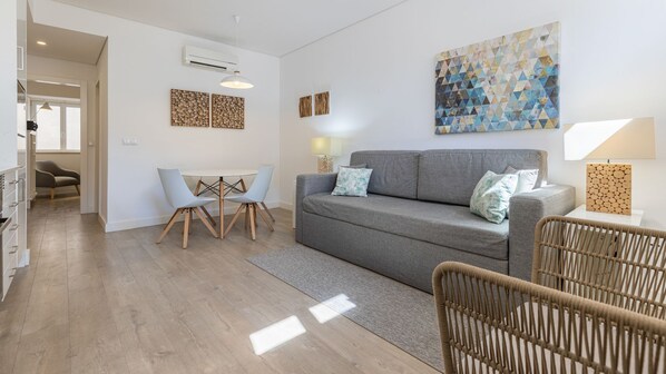 The living area is the ideal place to relax after a long day exploring the city #explorers #relax #portugal #pt #lisbon