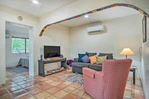 Living Room | Single-Story Home
