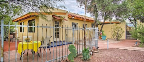 Tucson Vacation Rental | 1BR | 1BA | 1 Step Required | 650 Sq Ft