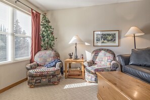 Living Room with Plenty of Space to Sit 