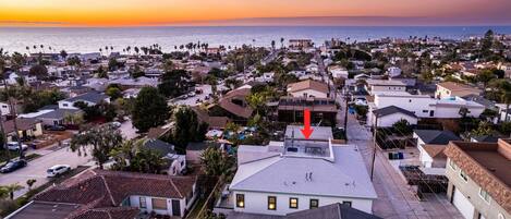 Centrally located, close to the beach and everything else San Diego has to offer