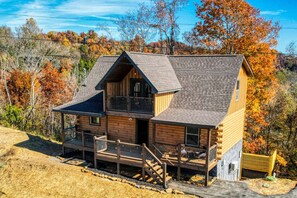 Captivating Fall Colors Await in Our Cabin