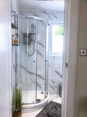 Bain