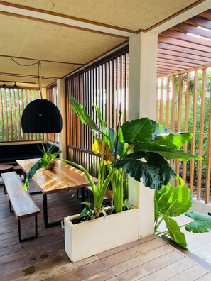Outdoor dining