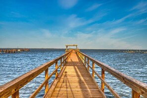 Big Tree Cottages 500' Lighted Fishing Pier