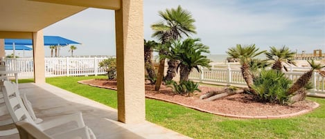 Pure Relaxation - The balcony makes the perfect place to enjoy a delicious meal or glass of wine while watching the sunset.