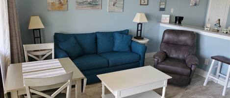 Extra Guests Welcome - The living area’s sofa opens into a bed for two, so that Drift Away can sleep 4 people in all!