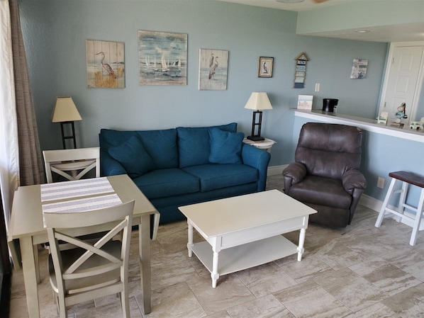 Extra Guests Welcome - The living area’s sofa opens into a bed for two, so that Drift Away can sleep 4 people in all!