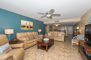 Extra Guests Welcome - The living area’s sofa opens into a bed for two, so that Cool Runnings can sleep 8 people in all!
