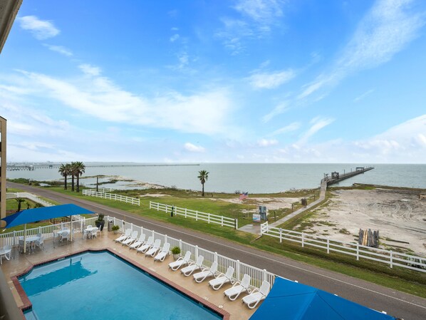 Aransas Bay Views